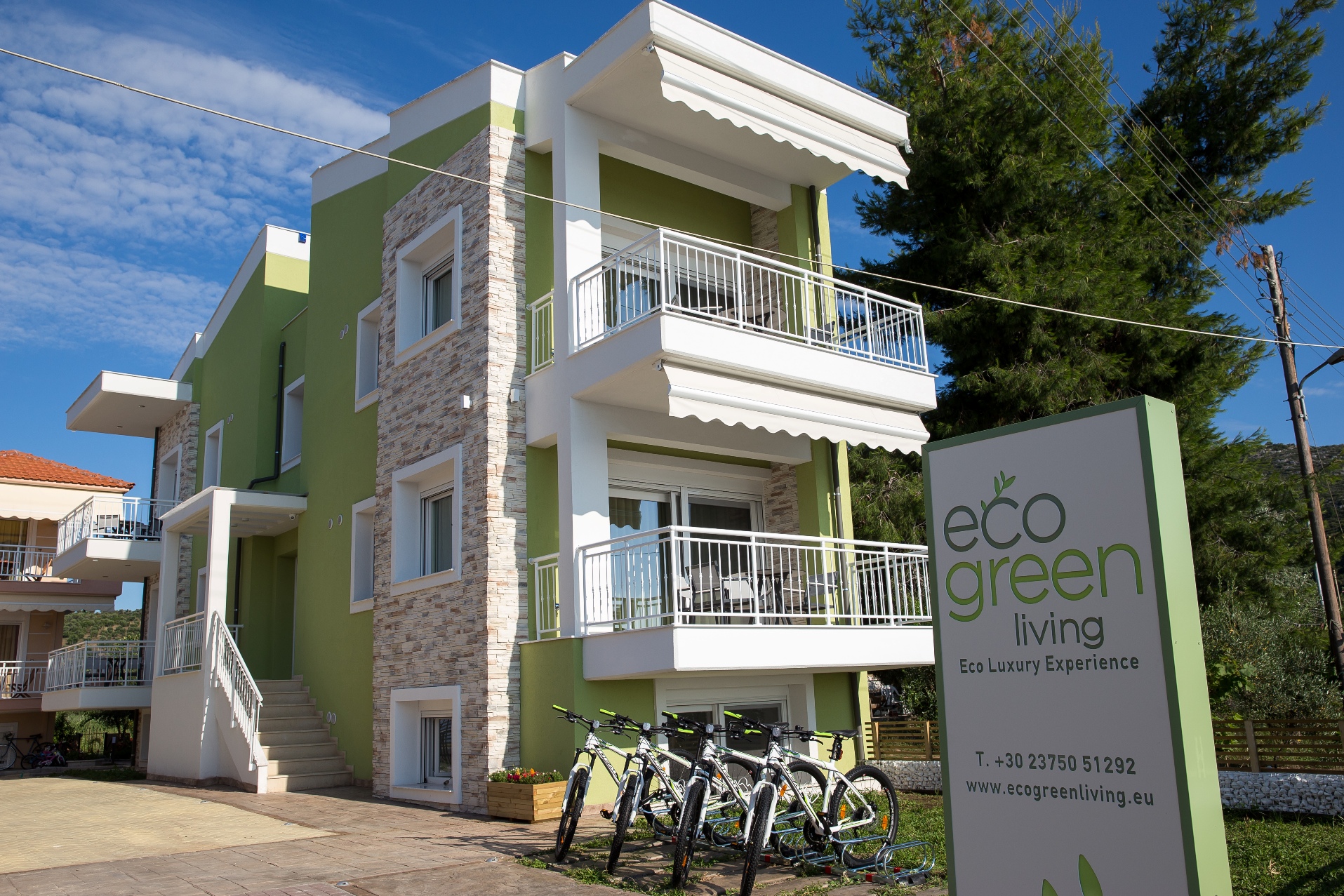 ΚΑΤΑΣΚΕΥΗ ΠΡΟΤΥΠΟΥ ΚΤΙΡΙΟΥ ΕΝΟΙΚΙΑΖΟΜΕΝΩΝ ΕΠΙΠΛΩΜΕΝΩΝ ΔΙΑΜΕΡΙΣΜΑΤΩΝ